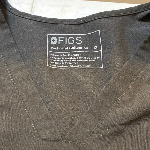 Figs Tops - Figs Technical Collection Black Scrub Top XL